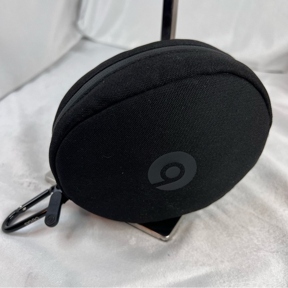 BEATS by Dre Black Soft Headphones Case - Picture 6 of 6